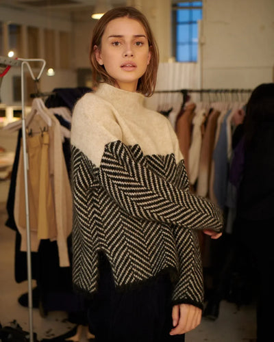 ADELIE | Premium Rollkragenpullover aus edlem Strick