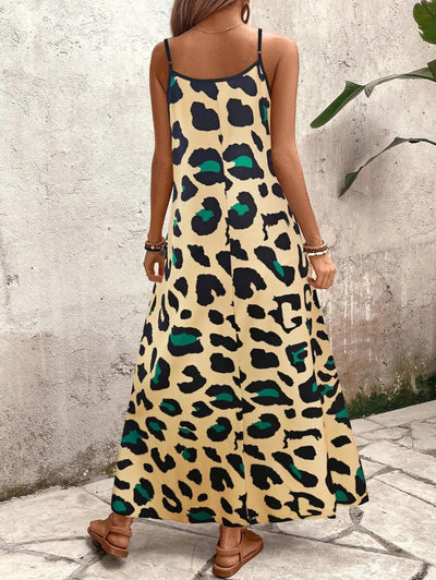 Elena | Sommerkleid mit dünnen Trägern, offenem Rücken und grafischem Druck
