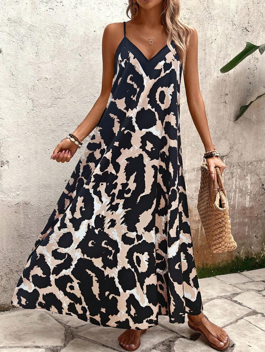Elena | Sommerkleid mit dünnen Trägern, offenem Rücken und grafischem Druck