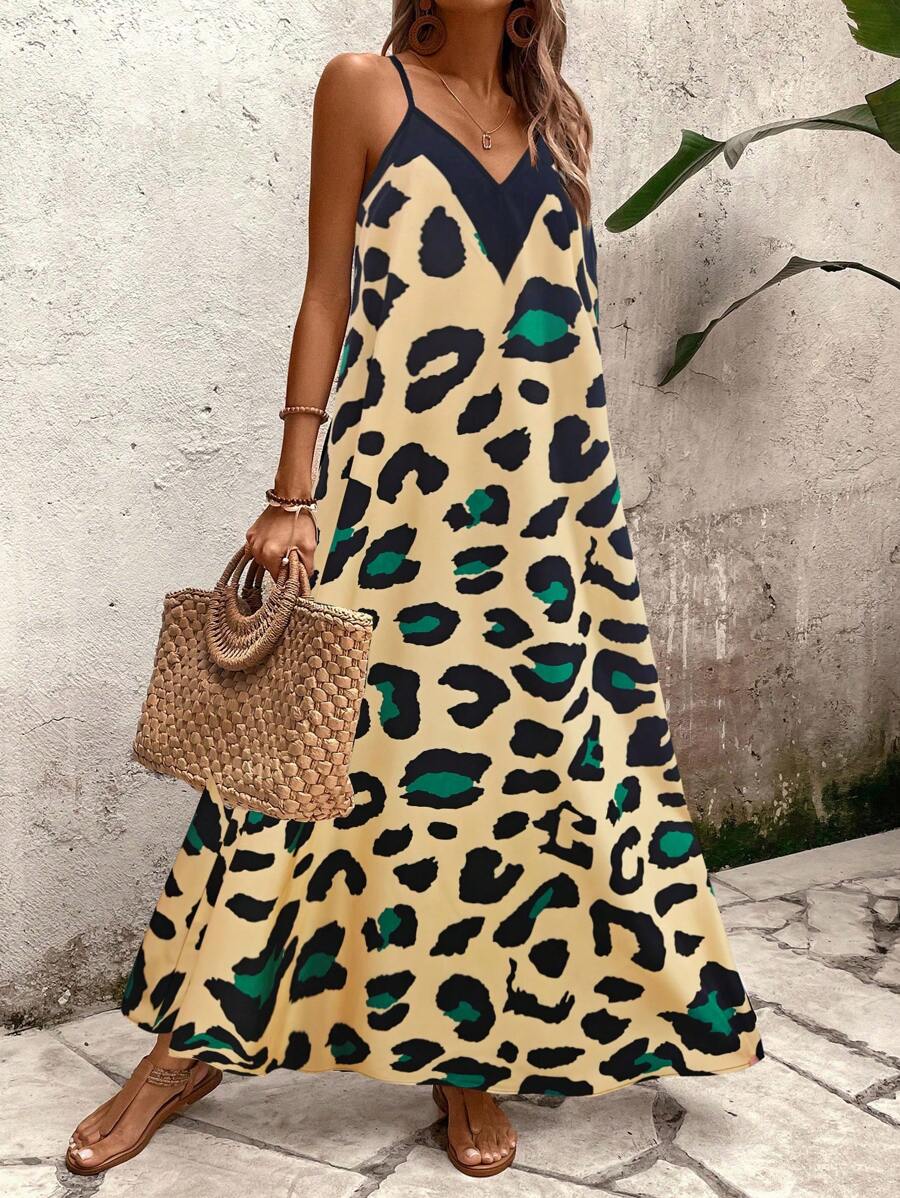 Elena | Sommerkleid mit dünnen Trägern, offenem Rücken und grafischem Druck