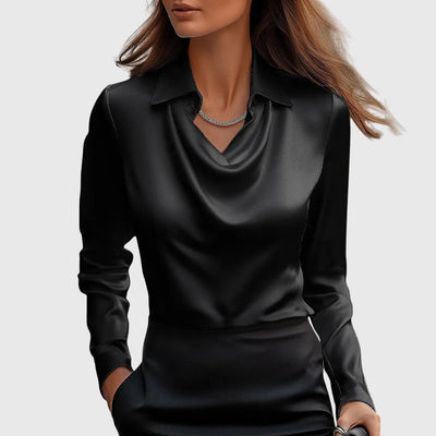 Sylvie | Bluse mit luxuriösem Glanz und Faltenkragen