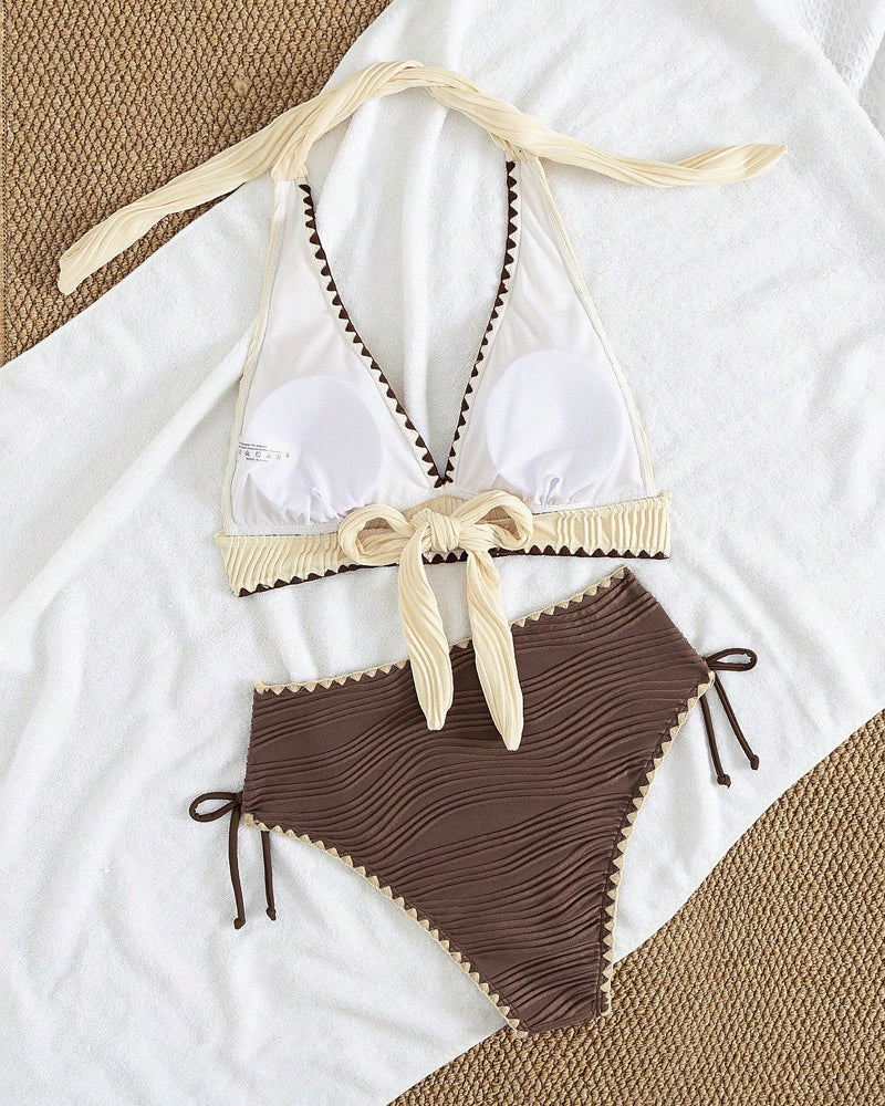 Bikini Zweiteiliges Set Mit Halterhals und Kontrastfarbe Design