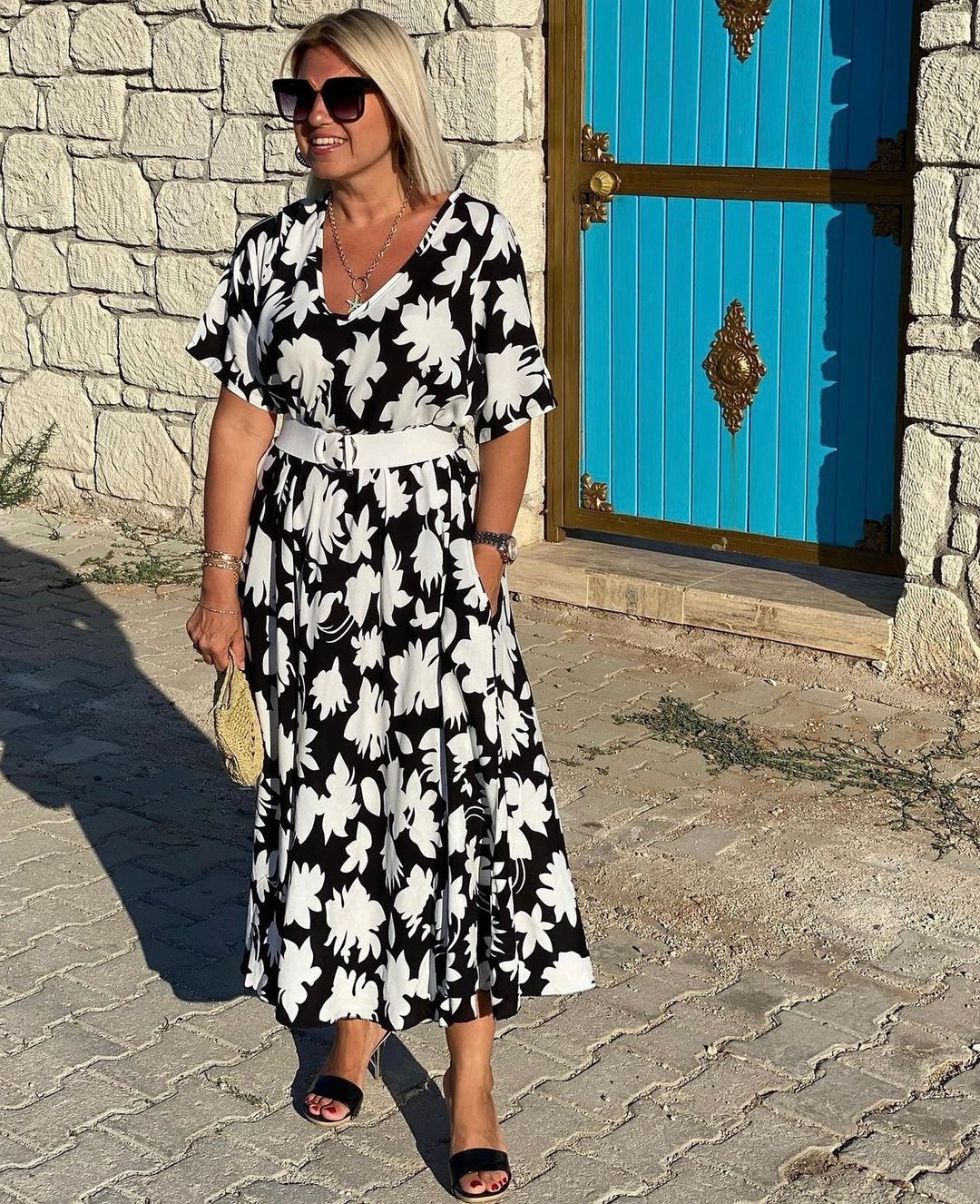 CAMILIA | ELEGANTES KLEID MIT BAUCHDECKE