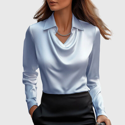 Sylvie | Bluse mit luxuriösem Glanz und Faltenkragen