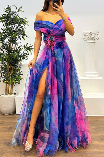 Jinnie - Tüll-Maxikleid mit Federn, Falten & Schlitz