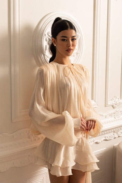 Drapiertes Langarmkleid mit Minirock und gerafftem Taillenbund - Ivoire