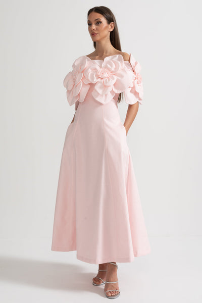 Off-Shoulder Midi-Kleid mit großen Stoffblumenakzenten