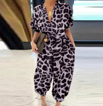 Anneliese™ | Leoparden-Jumpsuit mit V-Ausschnitt