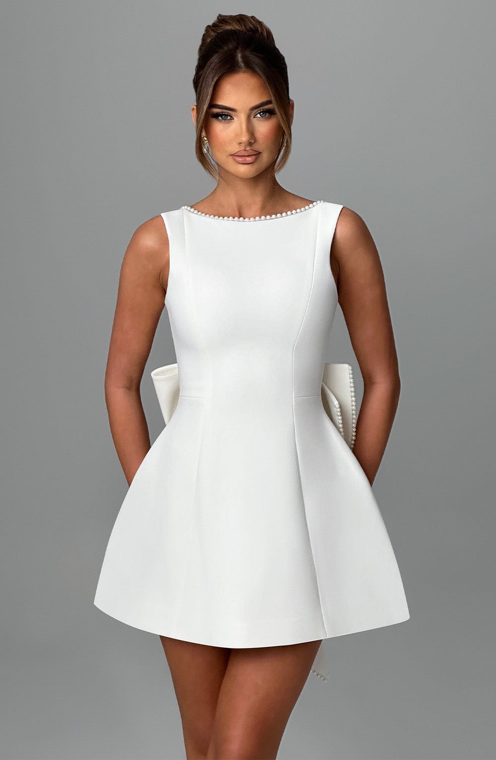 Elle™ | Perlen Schleifen Mini Kleid