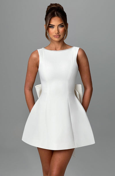 Elle™ | Perlen Schleifen Mini Kleid