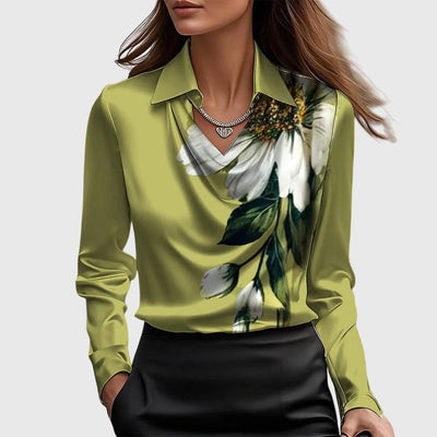 Sylvie | Bluse mit luxuriösem Glanz und Faltenkragen